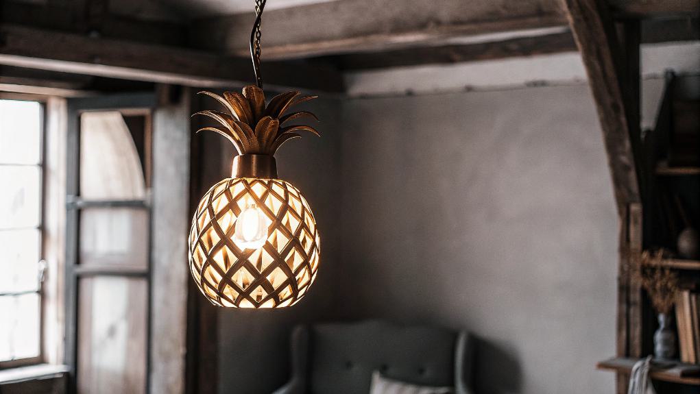 creative pineapple light fixtures