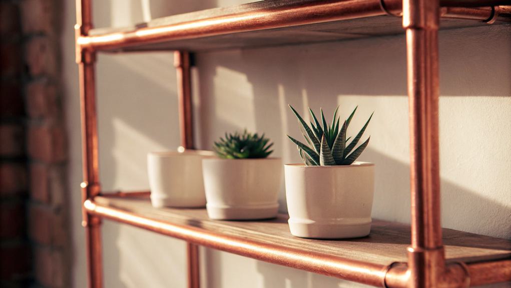 stylish copper pipe stand